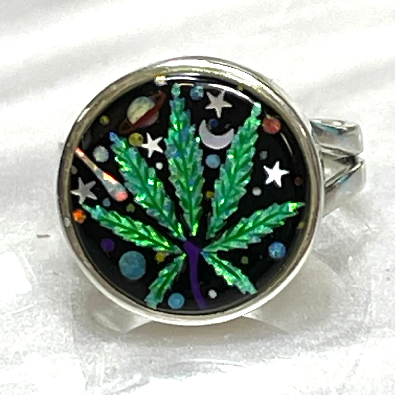 Cannabis Leaf Ring