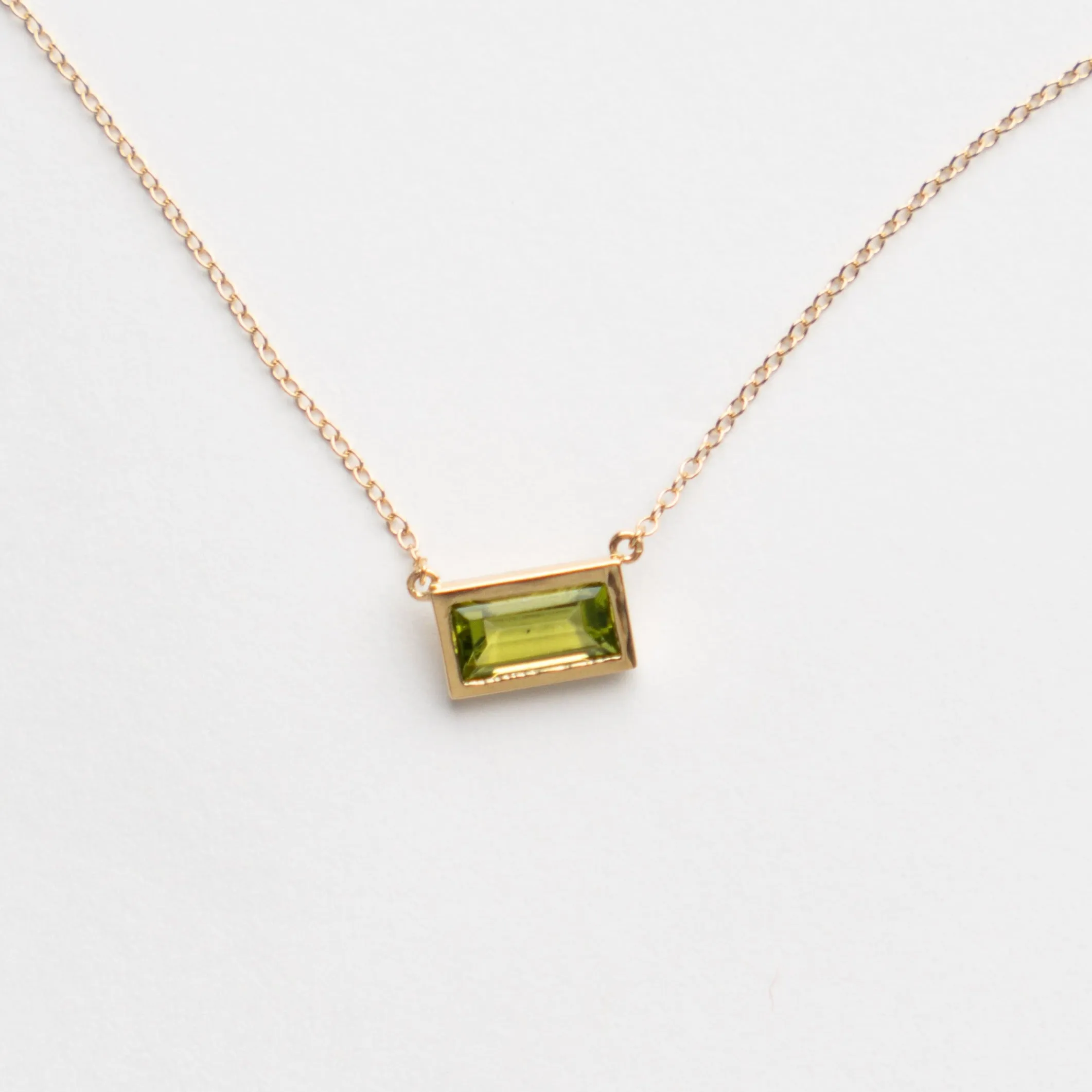 Didi Necklace with Peridot