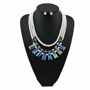 Elizabeth Pearl Crystal Necklace