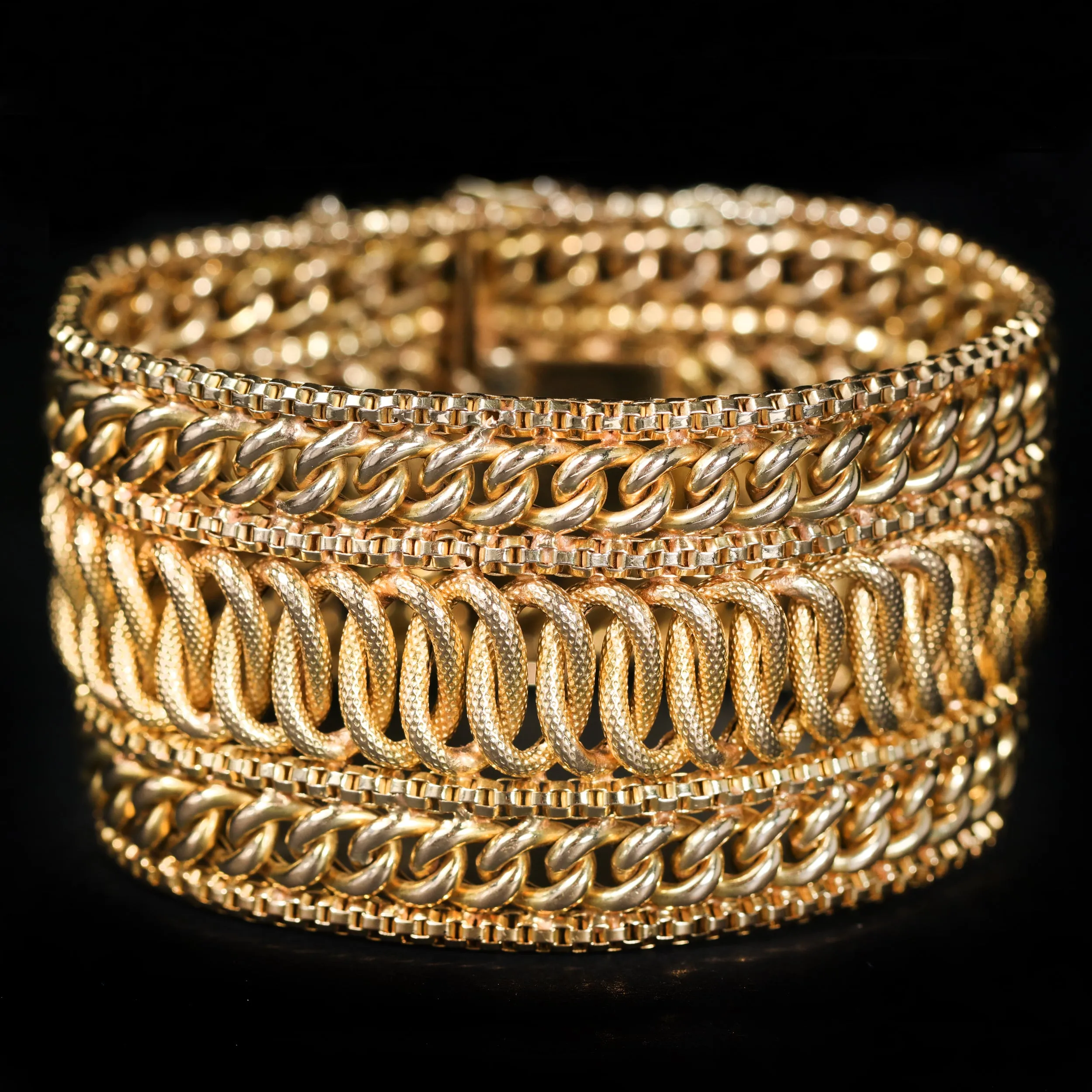 Estate 18K Yellow Gold Wide Link Bracelet