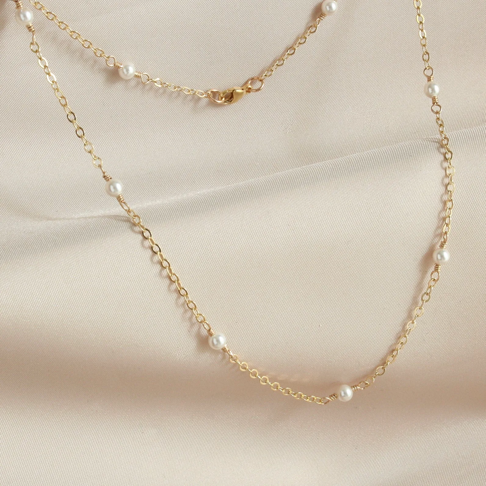 Light & Airy Floating Pearl Necklace