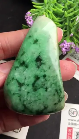 Natural Jade Rough Jadeite Raw (63g,6.2x3.6x2.2cm)-V1174