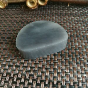 Natural Kunlun Jade Rough Nephrite Raw (92g,5.4X1.9X3.8cm)