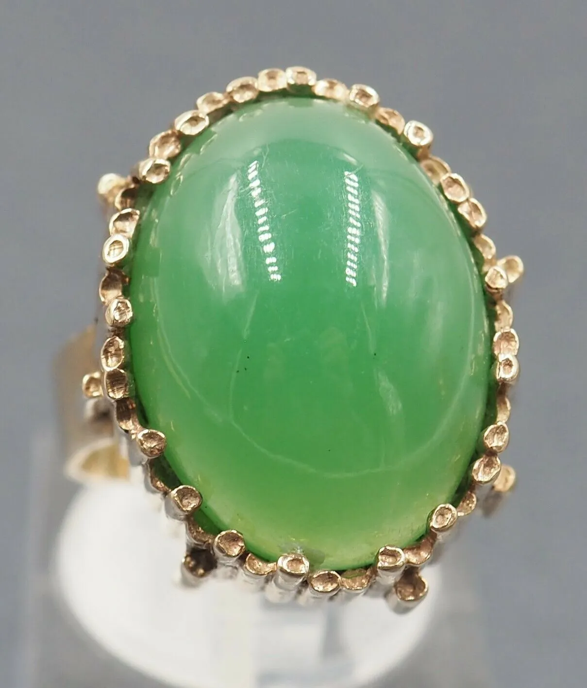 Vintage Green Paste 9ct Yellow Gold Dress Ring - c.1960s